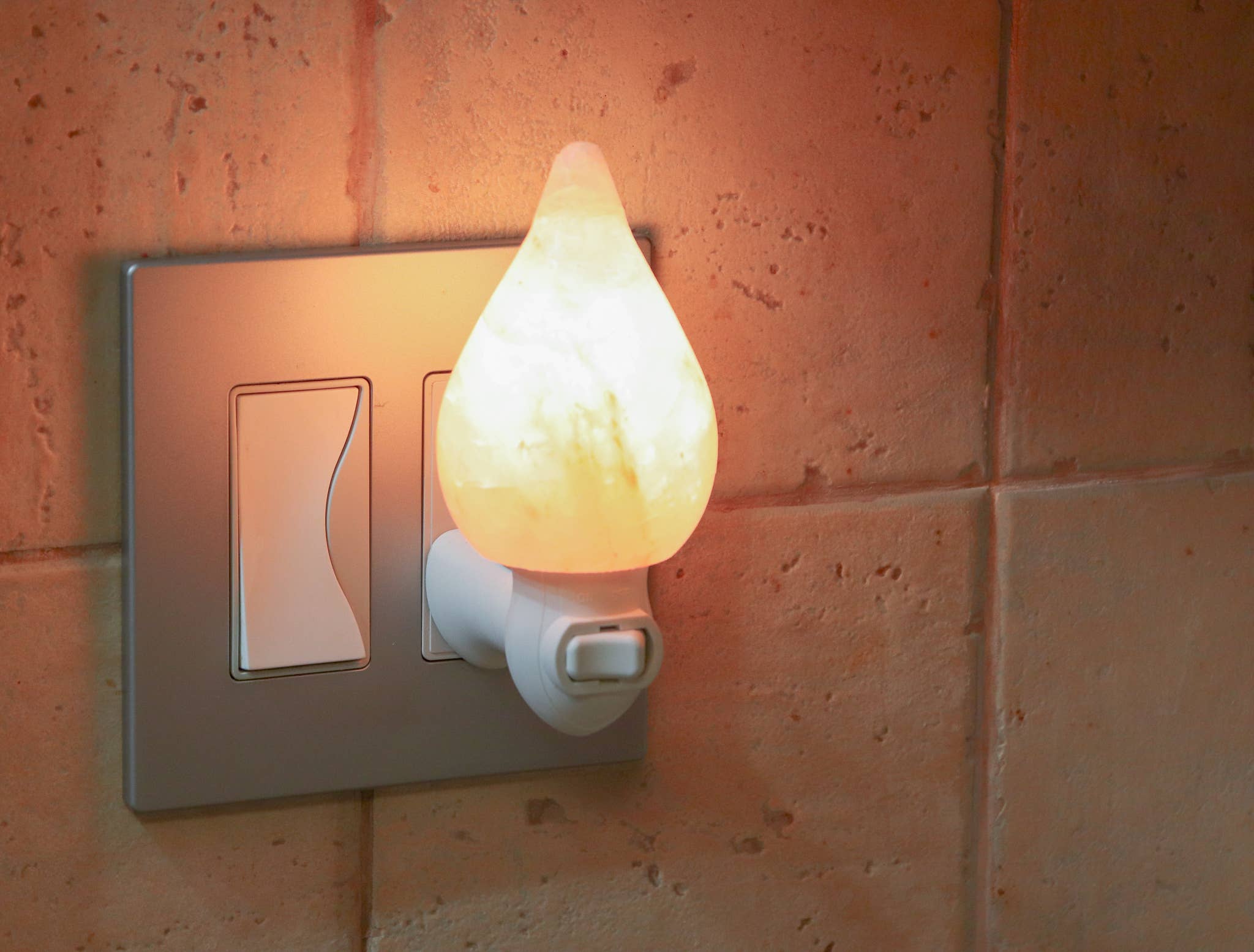 Himalayan Secrets - Himalayan Salt Tear Drop Night Light