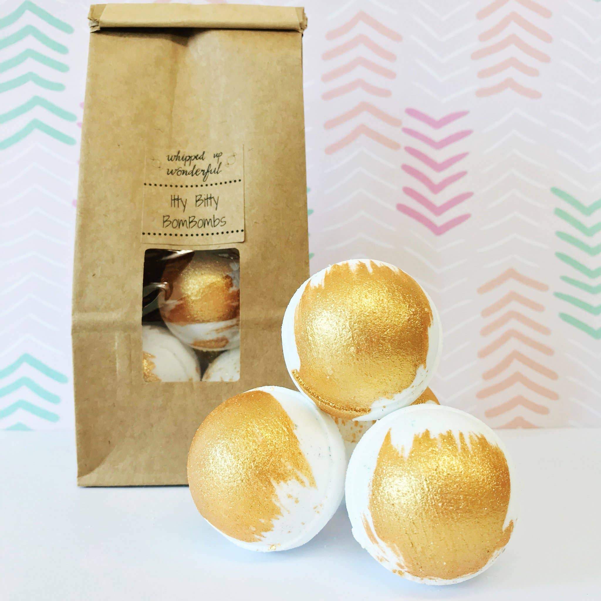 Whipped Up Wonderful - Milk and Honey Itty Bitty BomBombs - Mini Bath Bomb - 5 Pcs