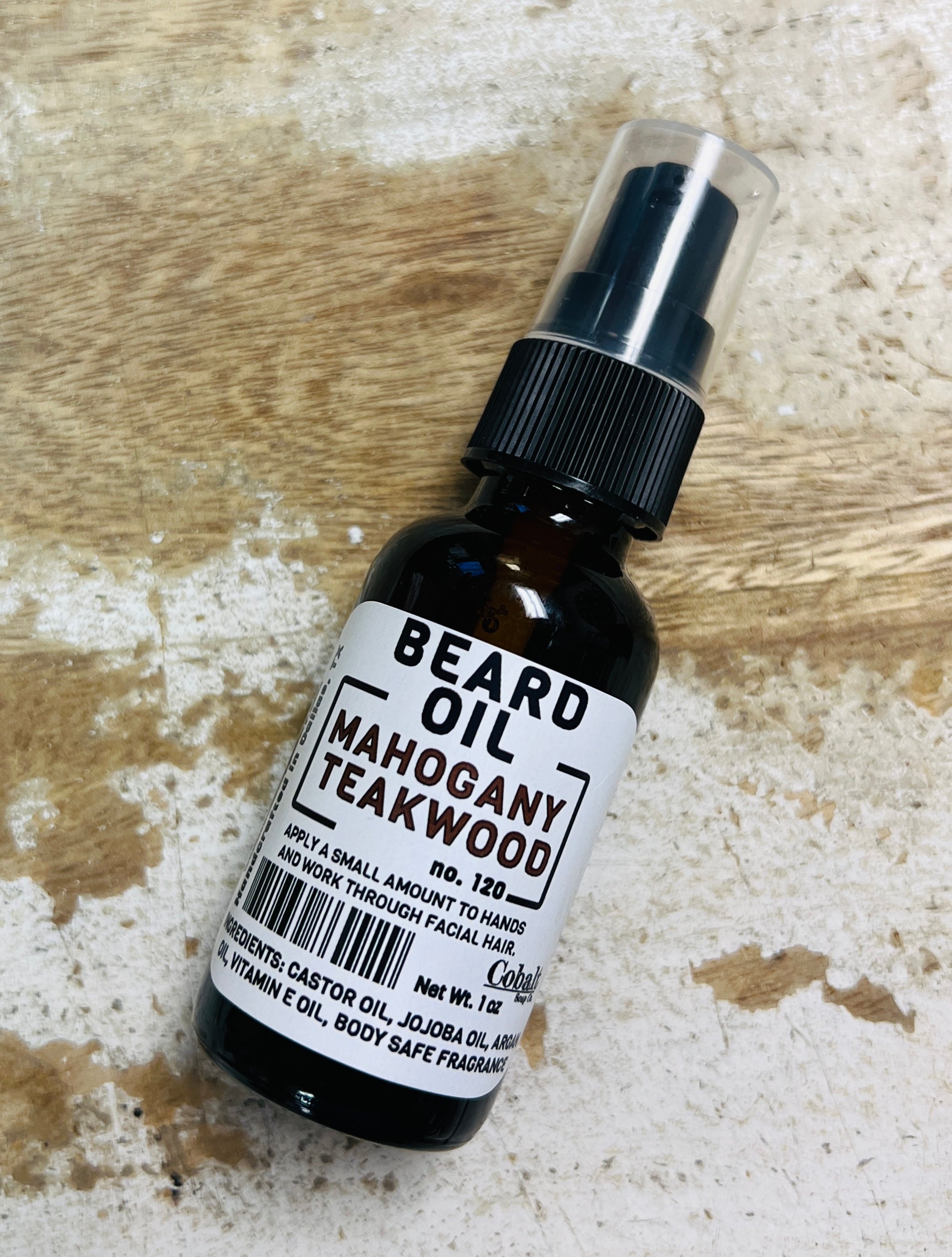 Cobalt Soap Co. Aceite para barba de madera de teca y caoba